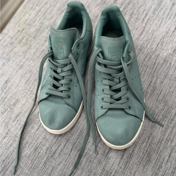 Adidas Teal Sneakers with Black Accents - Picture 12 of 13